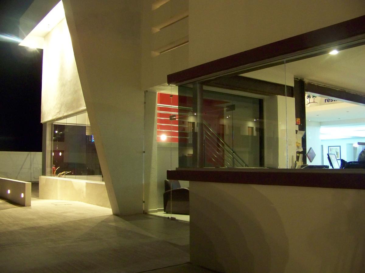 Hotel Oasis Heroica Caborca Exterior photo
